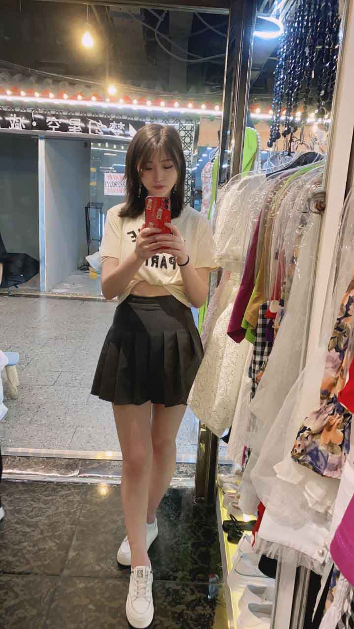 144959ugfvawdb1w0kav10.jpg