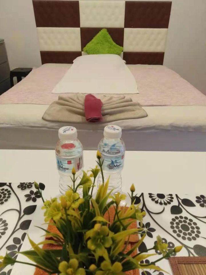 025954kwhc6676rccc7fzw.jpg