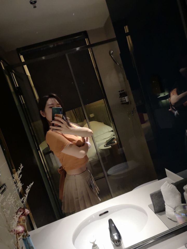 211841zmv2i0zkrkg3grsh.jpg